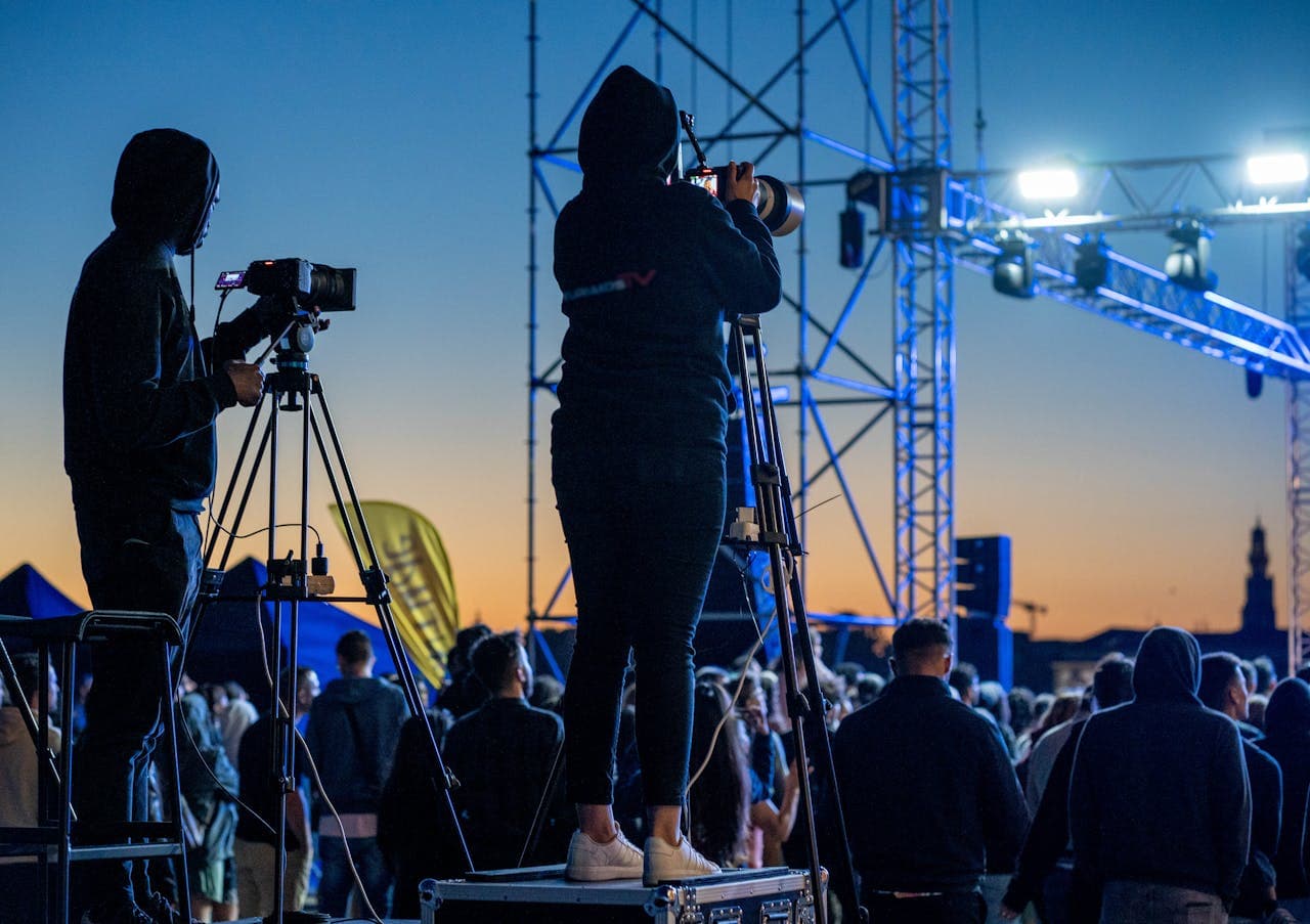 Staging & AV