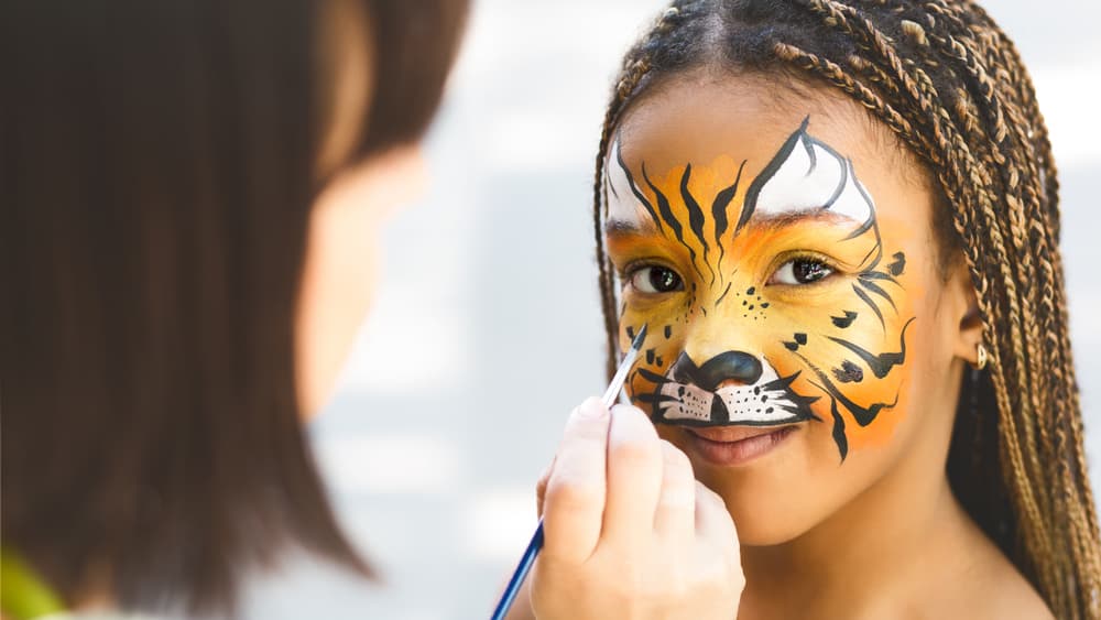 Children’s entertainment & Decor