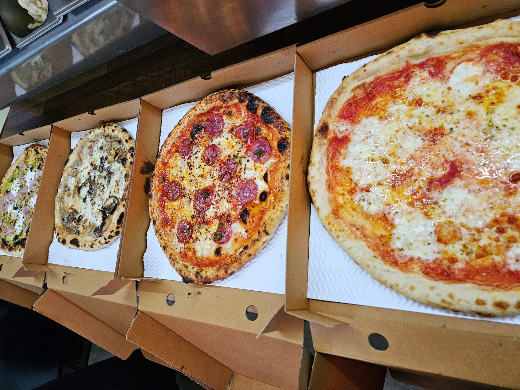 Pazza Pizzarella cover